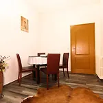 Kolodvorska Apartments